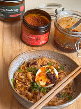 Load image into Gallery viewer, Jiayou Instant Chilli Blend